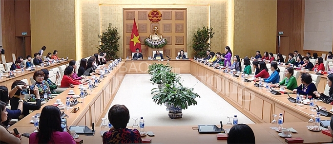 Thủ tướng gặp mặt các nữ doanh nhân tiêu biểu thu tuong gap mat cac nu doanh nhan tieu bieu