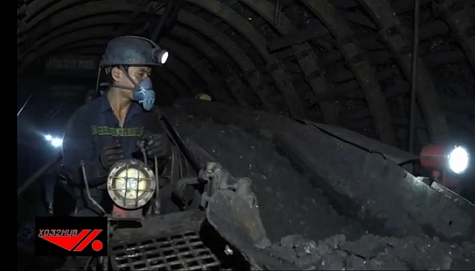 Công ty Than Uông Bí đưa máy xúc đá XD32-HUB vào vận hành cong ty than uong bi dua may xuc da xd32 hub vao van hanh