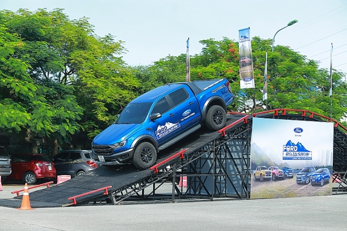 Ford Việt Nam khởi động Chương trình Ford Roadshow 2019 ford viet nam khoi dong chuong trinh ford roadshow 2019