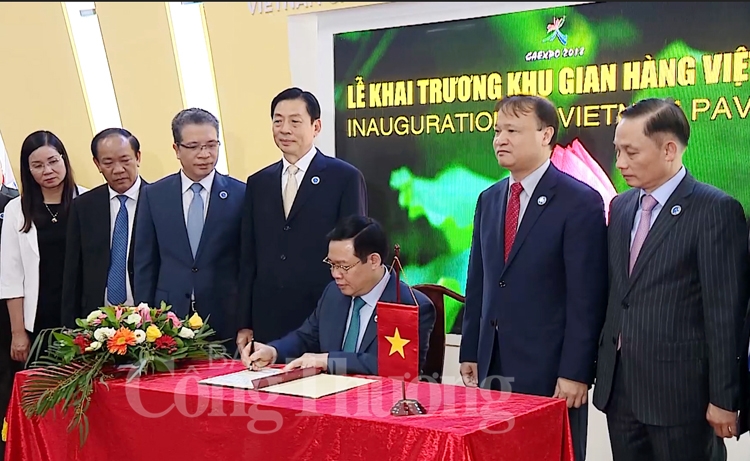 chinh thuc khai mac hoi cho caexpo va hoi nghi cabis 2018