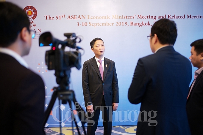 Bộ trưởng Công Thương Trần Tuấn Anh: Việt Nam đóng góp tích cực vào hợp tác kinh tế khu vực bo truong cong thuong tran tuan anh viet nam dong gop tich cuc vao hop tac kinh te khu vuc