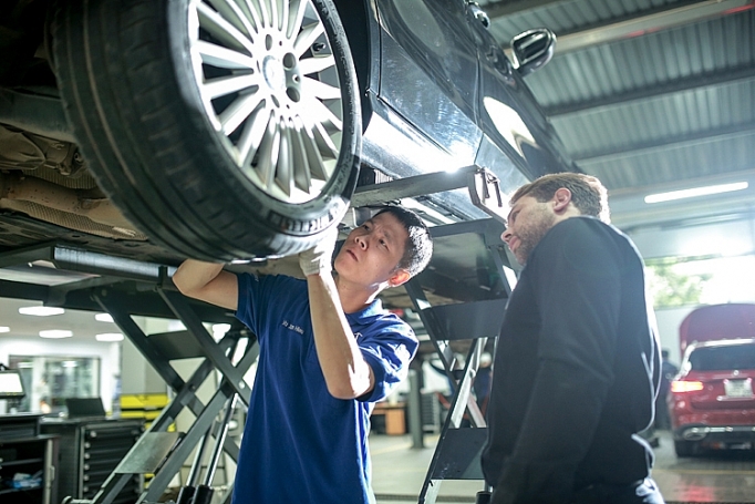 mercedes benz viet nam tri an khach hang