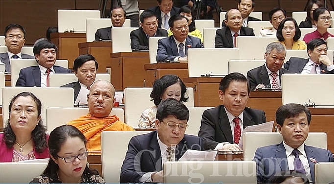 Trên 93% đại biểu Quốc hội biểu quyết thông qua Luật Phòng, chống tham nhũng sửa đổi tren 93 dai bieu quoc hoi bieu quyet thong qua luat phong chong tham nhung sua doi