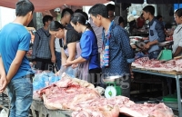 Tránh “vỡ trận” thịt lợn, còn nhiều việc phải làm!