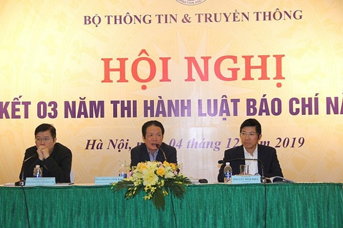 Sửa Luật Báo chí: Khai thác thông tin sai sự thật trên mạng xã hội sẽ bị xử lý sua luat bao chi khai thac thong tin sai su that tren mang xa hoi se bi xu ly