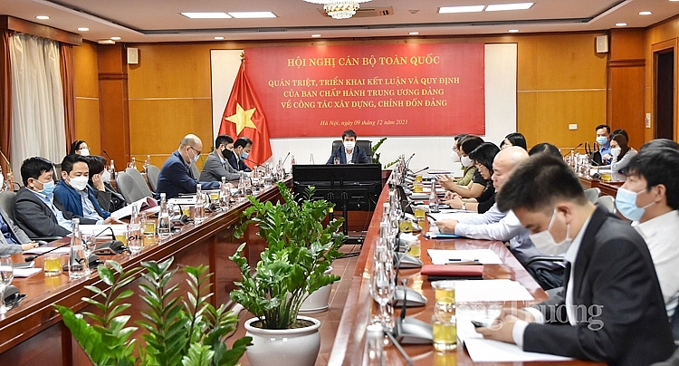 Xây dựng, chỉnh đốn Đảng để làm cho Đảng ta ngày càng mạnh hơn Xây dựng, chỉnh đốn Đảng để làm cho Đảng ta ngày càng mạnh hơn