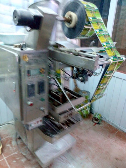 Dùng nguyên liệu hết hạn sử dụng để đóng gói phân bón