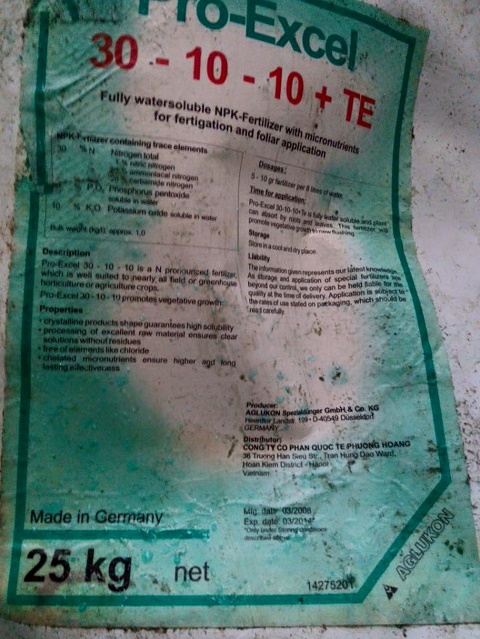 Các bao nguyên liệu đã hết hạn