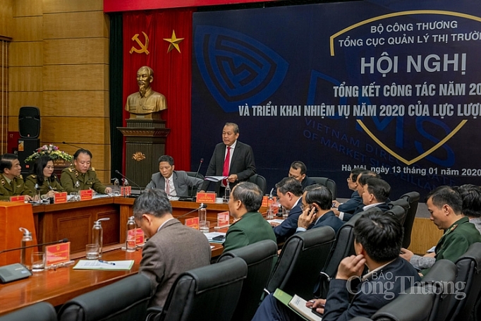 Năm 2020, quản lý thị trường bước vào vào giai đoạn mới với trọng trách mới nam 2020 quan ly thi truong buoc vao vao giai doan moi voi trong trach moi