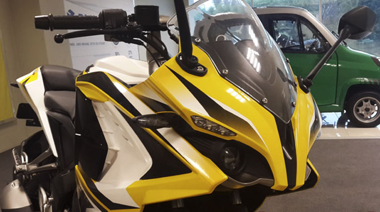 Bajaj-Pulsar-200SS-7.jpg