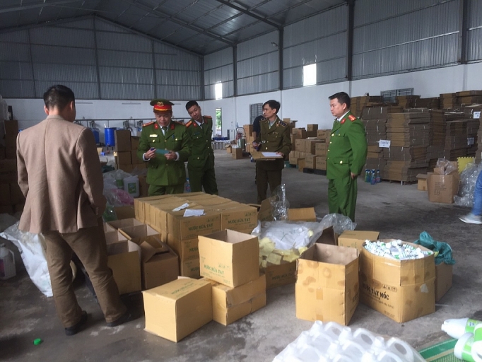 bac giang tam giu gan 1400 chai nuoc rua tay kho chua duoc cong bo chat luong