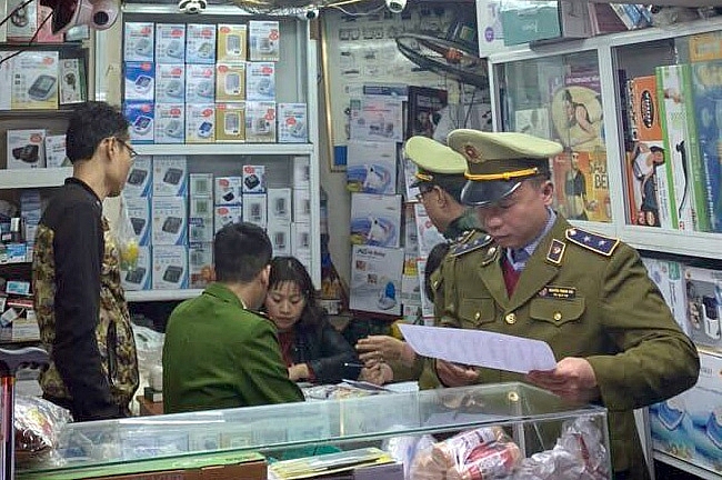 Dịch Covid -19: Phạt trên 92 triệu đồng với 10 vụ vi phạm trong ngày 26/2 dich covid 19 phat tren 92 trieu dong voi 10 vu vi pham trong ngay 262