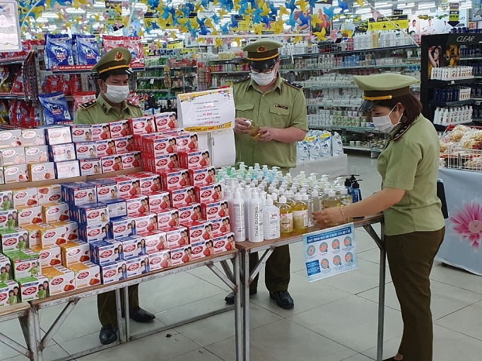 dich covid 19 kiem tra xu ly hon 6500 co so kinh doanh san xuat thiet bi y te