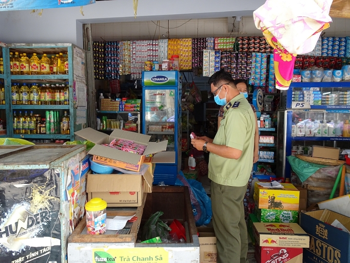 Tăng cường xử lý vi phạm mặt hàng thiết yếu trong đợt cao điểm phòng, chống dịch Covid-19 tang cuong xu ly vi pham mat hang thiet yeu trong dot cao diem phong chong dich covid 19