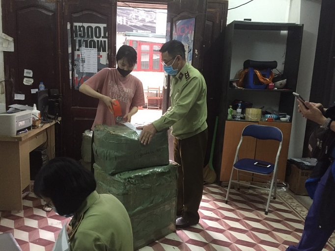 Hà Nội: Tạm giữ lượng lớn thuốc tân dược có dấu hiệu hàng giả ha noi tam giu luong lon thuoc tan duoc co dau hieu hang gia