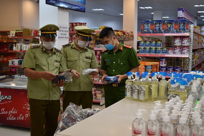 xu ly 1 vu vi pham ve trang thiet bi y te trong ngay 194