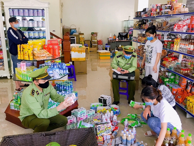 Xử phạt thêm 12 cơ sở về trang thiết bị y tế xu phat them 12 co so ve trang thiet bi y te