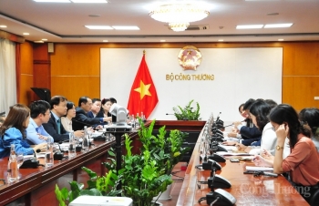 Bộ Công Thương thông tin về kinh doanh rượu nhập khẩu trên thương mại điện tử