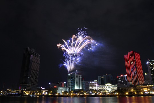 Những hình ảnh đặc sắc, lộng lẫy mừng đại lễ 40 năm