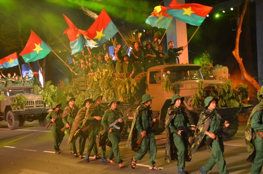 Những hình ảnh đặc sắc, lộng lẫy mừng đại lễ 40 năm