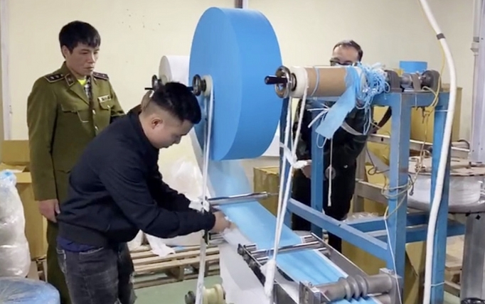 ra soat nhap khau day chuyen thiet bi cu san xuat khau trang