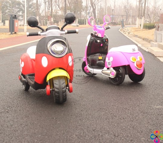Xe điện dành cho trẻ em, có xuất xứ Trung Quốc.