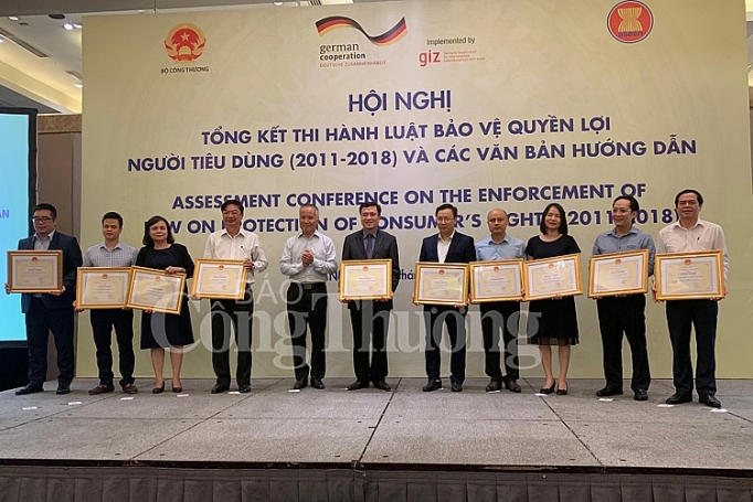 chua du manh lam cho dua cho nguoi tieu dung