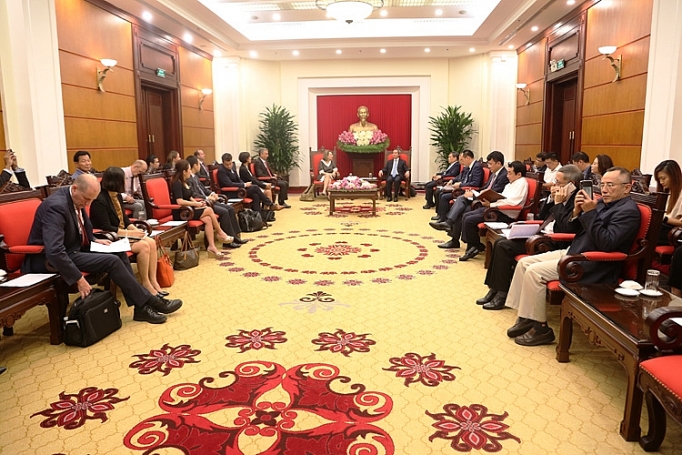 tao dieu kien thuan loi cho doanh nghiep tham gia phat trien nang luong sach