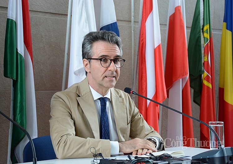 EVFTA được phê chuẩn: Thời khắc lịch sử sau 10 năm đàm phán evfta duoc phe chuan thoi khac lich su sau 10 nam dam phan