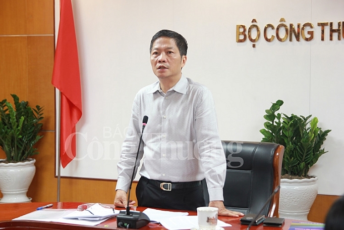 Cần nhìn thẳng vào bản chất của buôn lậu, gian lận thương mại và hàng giả can nhin thang vao ban chat cua buon lau gian lan thuong mai va hang gia