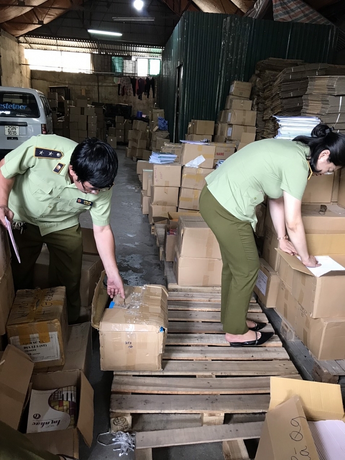 undefined 4810 qltt ha noi sach gia2