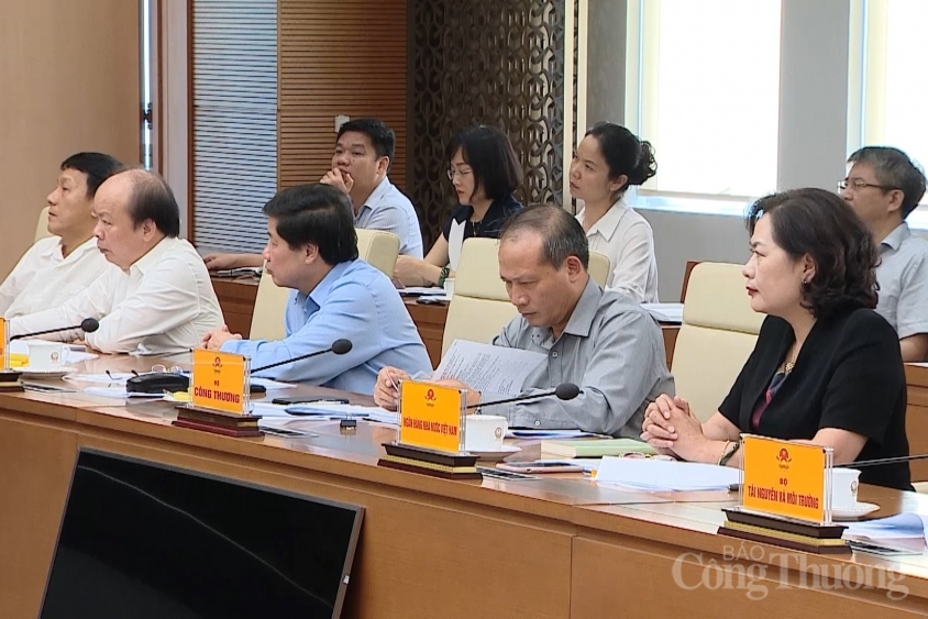 3745 to cong tac dau tu nuoc ngoai1