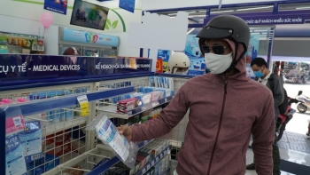 Khẩu trang y tế: Sức mua tăng mạnh, không xảy ra khan hàng, tăng giá