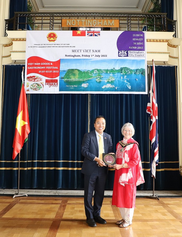 Quảng bá sản phẩm chất lượng cao của Việt Nam tại Nottingham (Anh) Quảng bá sản phẩm chất lượng cao của Việt Nam tại Nottingham (Anh)