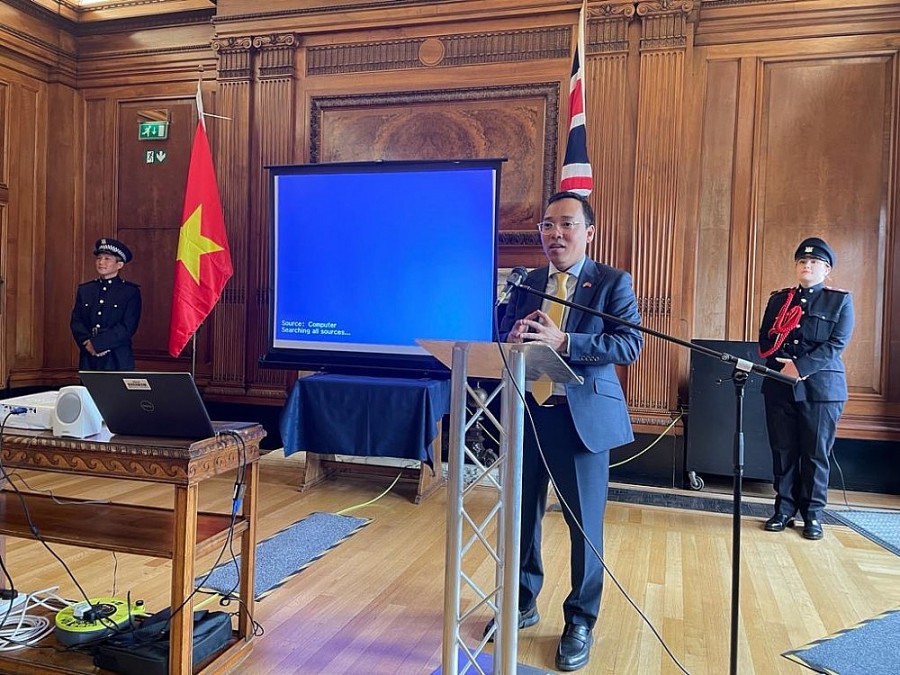 Quảng bá sản phẩm chất lượng cao của Việt Nam tại Nottingham (Anh) Quảng bá sản phẩm chất lượng cao của Việt Nam tại Nottingham (Anh)