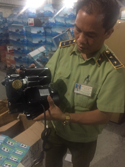 chan dung 493 may bom nuoc gia mao nhan mac viet nam