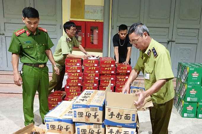 lang son chan dung gan 4000 san pham thuc pham nhap lau tu trung quoc