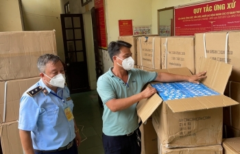 Hà Nội: Thu giữ 1.000 bộ van máy thở không rõ chất lượng
