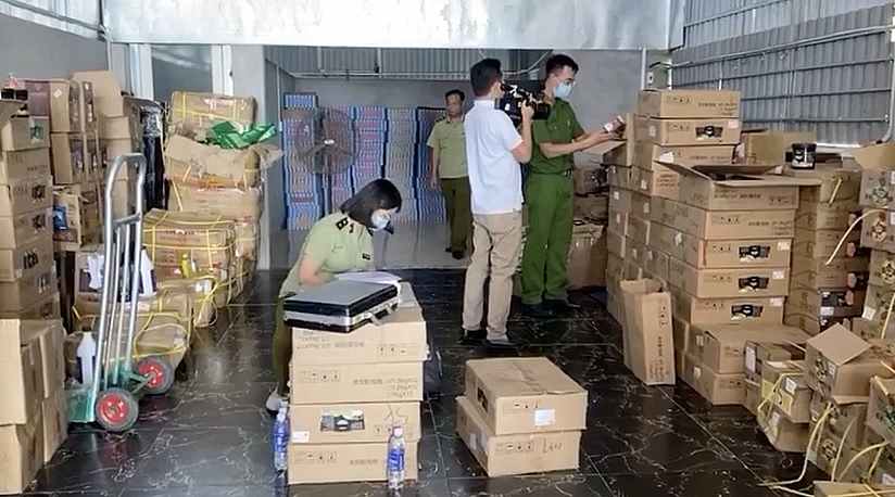 Thu giữ gần 10 tấn nguyên liệu chế biến trà sữa không rõ nguồn gốc