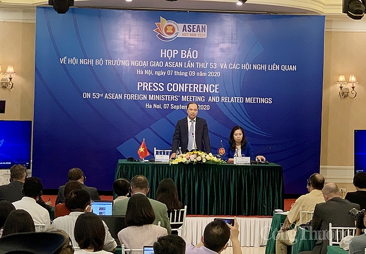 undefined 0036-hoi-nghi-amm-53-ngoai-giao