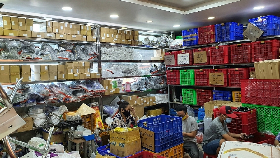 5541-phu-tung-gia-nhap-lau1