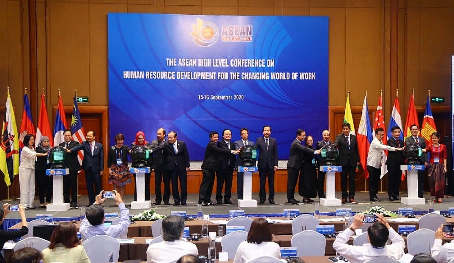 undefined 1142-asean-nghe-nghiep