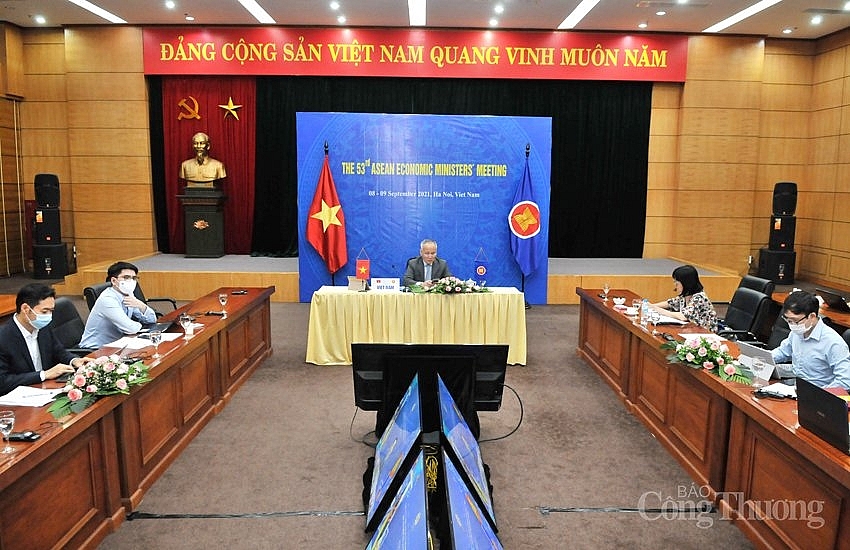 Đoàn Việt Nam tham dự Hội nghị gồm đại diện các Bộ: Công Thương, Ngoại giao, Tài chính, Kế hoạch và Đầu tư, Tư pháp, do Thứ trưởng Bộ Công Thương Trần Quốc Khánh dẫn đầu. Đoàn Việt Nam tham dự Hội nghị gồm đại diện các Bộ: Công Thương, Ngoại giao, Tài chính, Kế hoạch và Đầu tư, Tư pháp, do Thứ trưởng Bộ Công Thương Trần Quốc Khánh dẫn đầu.