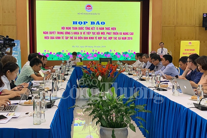 Tìm động lực mới cho khu vực kinh tế tập thể phát triển tim dong luc moi cho khu vuc kinh te tap the phat trien