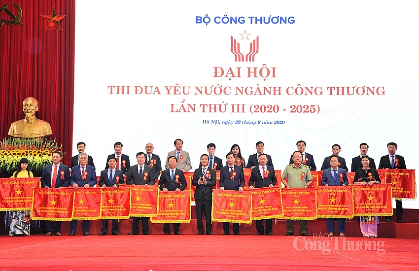 Quản lý thị trường: Phát huy ưu điểm từ mô hình ngành dọc Quản lý thị trường: Phát huy ưu điểm từ mô hình ngành dọc