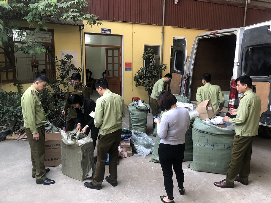 undefined 5759-lang-son-hang-lau