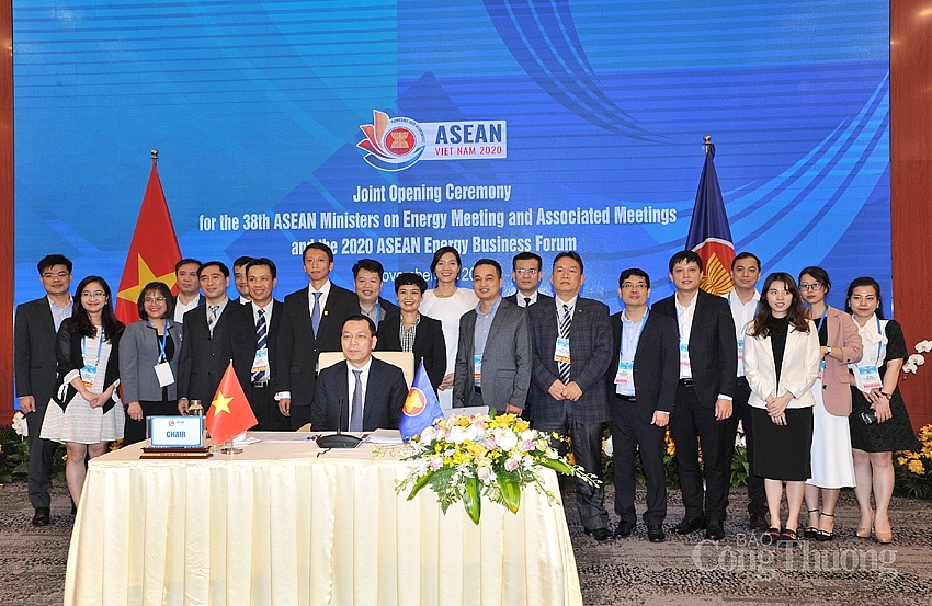 Hướng tới phát triển thị trường năng lượng ASEAN bền vững, xanh và sạch Hướng tới phát triển thị trường năng lượng ASEAN bền vững, xanh và sạch