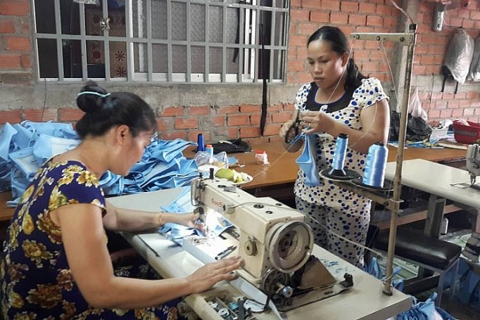 Tạo việc làm cho phụ nữ nông thôn: Nhiều khởi sắc tao viec lam cho phu nu nong thon nhieu khoi sac