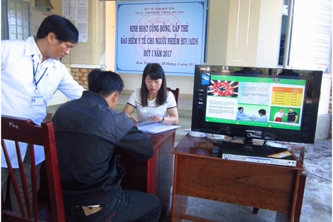 BHYT sẽ thanh toán chi phí điều trị HIV từ 1/1/2019 bhyt se thanh toan chi phi dieu tri hiv tu 112019