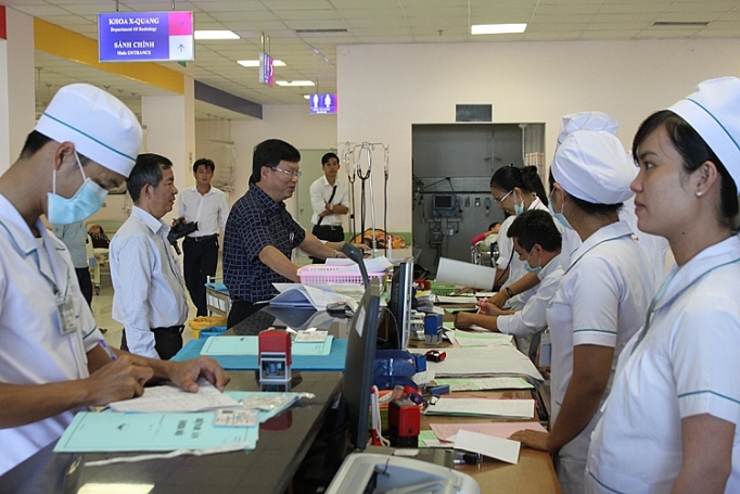 Tăng giá dịch vụ y tế, người có thẻ BHYT không bị ảnh hưởng nhiều tang gia dich vu y te nguoi co the bhyt khong bi anh huong nhieu